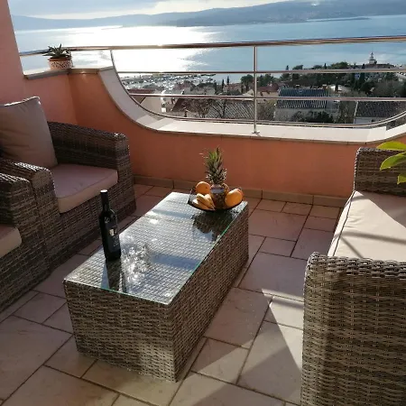 Apartment View *